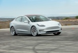 Tesla triệu hồi hơn 800.000 xe vì lỗi dây an toàn