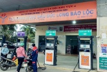 Xử phạt cửa hàng găm xăng chờ tăng giá, bán nhỏ giọt
