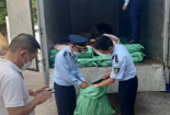 Thu giữ 2.500 kg chân gà rút xương không rõ nguồn gốc