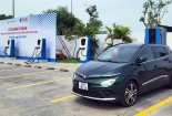 VinFast và PVOIL đưa trạm sạc xe điện tại cây xăng đầu tiên vào hoạt động