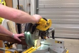 Thu hồi hơn 40 sản phẩm máy cưa góc chuyên dụng DeWALT 