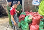 Gần 1,2 tấn mỡ động vật không rõ nguồn gốc trên đường đi tiêu thụ