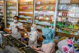 Rút giấy phép hai công ty sản xuất siro ho ở Indonesia sau khi 150 trẻ tử vong