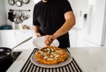 Xúc xích, pizza đông lạnh có thể gây nguy cơ tử vong sớm