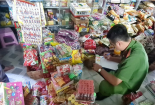 Bánh kẹo không rõ nguồn gốc, kém chất lượng tràn lan ngoài chợ dân sinh
