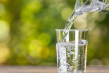 Người trưởng thành không uống đủ nước có thể mắc nhiều bệnh mạn tính
