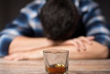 Uống rượu quá mức có thể làm hạ đường huyết gây nguy hiểm tính mạng