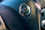 Nissan triệu hồi gần nửa triệu xe vì biểu tượng gắn trên vô lăng có thể nứt, làm bị thương