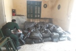 Phát hiện 10.000kg chân gà đông lạnh không rõ nguồn đang trên đường vận chuyển