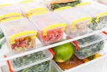 Cảnh báo 4 loại thức ăn thừa bảo quản trong tủ lạnh có thể gây ra độc tố