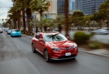 VinFast hợp tác với I-CAR đào tạo và sửa chữa đồng sơn