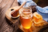 Cảnh giác trước mật ong giả và cách sử dụng mật ong an toàn cho sức khỏe