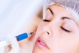 Mũi hoại tử tím đen sau khi đến spa tiêm chất làm đầy không rõ nguồn gốc