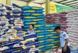Quyết liệt triệt tiêu tận gốc nạn buôn bán phân bón giả, kém chất lượng