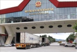 Các thương nhân, doanh nghiệp chủ động điều tiết hàng hóa lên cửa khẩu tỉnh Lạng Sơn