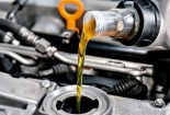 Tác hại nghiêm trọng khi đổ dư dầu động cơ ô tô