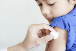 Vaccine sống giảm động lực được thử nghiệm an toàn với trẻ ghép gan, thận