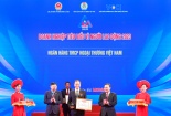 Vietcombank lần thứ tư liên tiếp được Bằng khen 'Doanh nghiệp tiêu biểu vì người lao động'