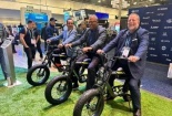 Khách quốc tế ấn tượng với dàn xe điện thông minh của VinFast tại CES 2024