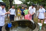 Bộ Y tế hướng dẫn người dân cách xử lý để có nước sạch sinh hoạt sau mưa lũ