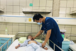 Bé trai nhập viện do uống tới 11 loại thuốc
