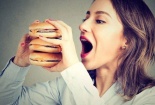 Chuyên gia cảnh báo: Thực phẩm chế biến sẵn có thể làm giảm khả năng miễn dịch, suy yếu hệ tiêu hóa