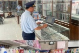 Tiền Giang xử phạt 8 cơ sở kinh doanh hàng hóa nhập lậu, không rõ nguồn gốc qua mạng xã hội