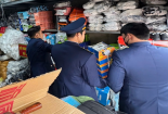 Cao Bằng tạm giữ hơn 300 đôi giày, dép không rõ nguồn gốc và giả mạo nhãn hiệu nổi tiếng