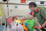 Công an TP.Thủ Đức mang Tết ấm đến các bệnh nhi ung bướu