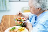Chuyên gia Nhật chỉ ra những thực phẩm rẻ tiền giúp hỗ trợ ngừa đột quỵ vào mùa Đông