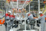 Vận hành nhà máy sản xuất ô tô Skoda đầu tiên tại Việt Nam, tích hợp robot thông minh trong mọi công đoạn