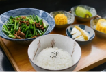 Chuyên gia khuyến cáo người tiểu đường nên ăn cơm một cách khoa học để tốt cho sức khỏe
