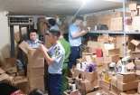 Phát hiện kho hàng chứa hàng chục nghìn chai nước hoa nghi giả giữa phố cổ Hà Nội
