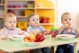 Anh ban hành tiêu chuẩn dinh dưỡng mới nghiêm ngặt hơn đối với thực phẩm trẻ em