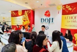 Ngày vía Thần Tài 2026: Người mua xếp hàng dài, doanh nghiệp tung 'hàng độc' hút khách