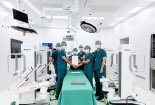Sử dụng robot triệu đô vào phẫu thuật, Vinmec Đà Nẵng lập chuẩn mới cho y học miền Trung