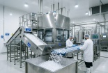 Nước đá dùng hằng ngày: Chất lượng được kiểm soát từ đâu?
