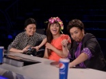 Hé lộ ảnh hậu trường  “cười té ghế” của Top 3 Vietnam Idol 