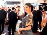 Lý Nhã Kỳ lộng lẫy với đầm kim sa trên thảm đỏ, đập tan nghi án 'lộ hàng' 