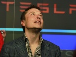  Elon Musk: Từ cậu bé mít ướt trở thành CEO quyền lực