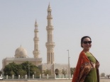 Nữ hoàng Kim Chi rạng rỡ giữa thành phố Dubai sang trọng