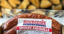 https://vietq.vn/my-thu-hoi-xuc-xich-hun-khoi--cua-cong-ty-bourgeois-smokehouse-vi-nguy-co-nhiem-khuan-listeria-d233549.html