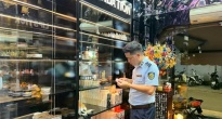 https://vietq.vn/ha-noi-phat-hien-gan-400-san-pham-my-pham-nhap-lau-tai-cua-hang-tina-le-make-up-d234184.html