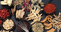https://vietq.vn/xu-nghiem-cac-co-so-san-xuat-buon-ban-thuoc-co-truyen-quang-cao-sai-su-that-d234462.html