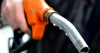 https://vietq.vn/pha-nham-xang-vao-dau-diesel-canh-bao-nguy-co-nguy-co-mat-an-toan-nhien-lieu-va-hu-hong-dong-co-d242048.html