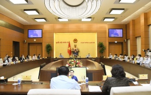Chủ tịch Quốc hội làm việc về chính sách tài khóa và tiền tệ