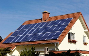 Khẩn trương xây dựng cơ chế khuyến khích phát triển điện mặt trời áp mái lắp đặt tại nhà dân