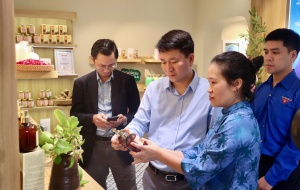 Hàng Việt chinh phục Gen Z: Cơ hội mở rộng nhưng áp lực chi phí và logistics hiện hữu