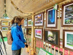 Người 'thổi hồn' vào tranh nghệ thuật xanh