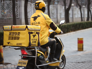 Trung Quốc chính thức ban hành tiêu chuẩn dành riêng cho nền tảng giao đồ ăn